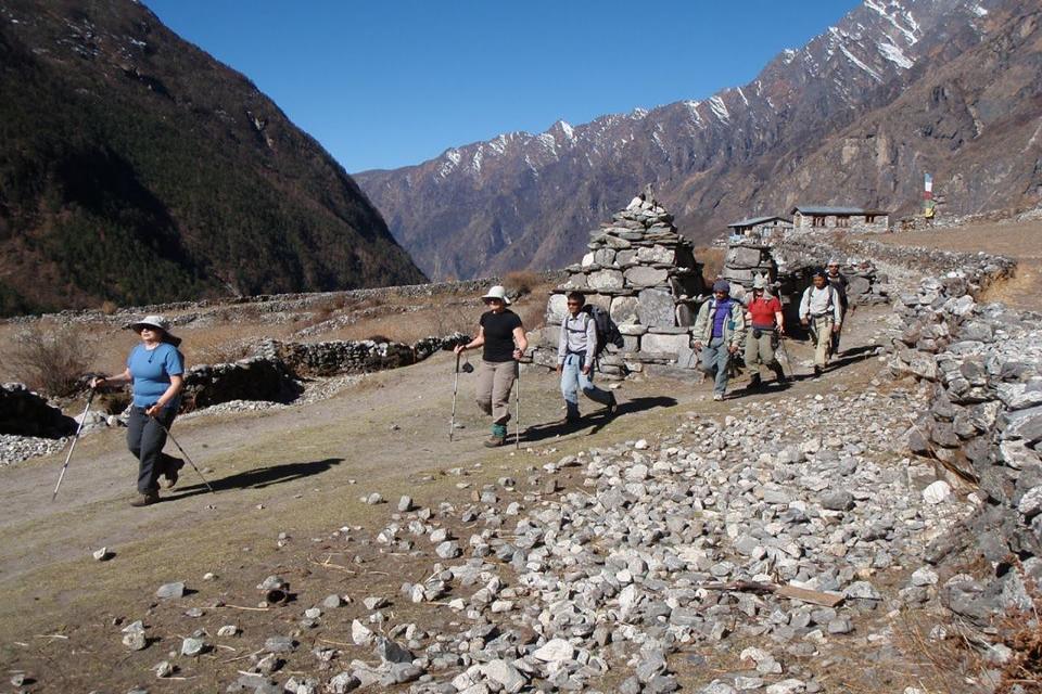 Langtang Yala Peak Climbing with Gosaikunda and Helambu Trek