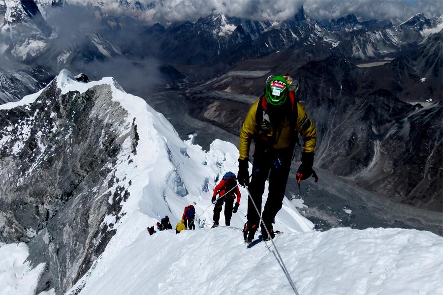 Everest Three Passes with Island Peak  Climbing