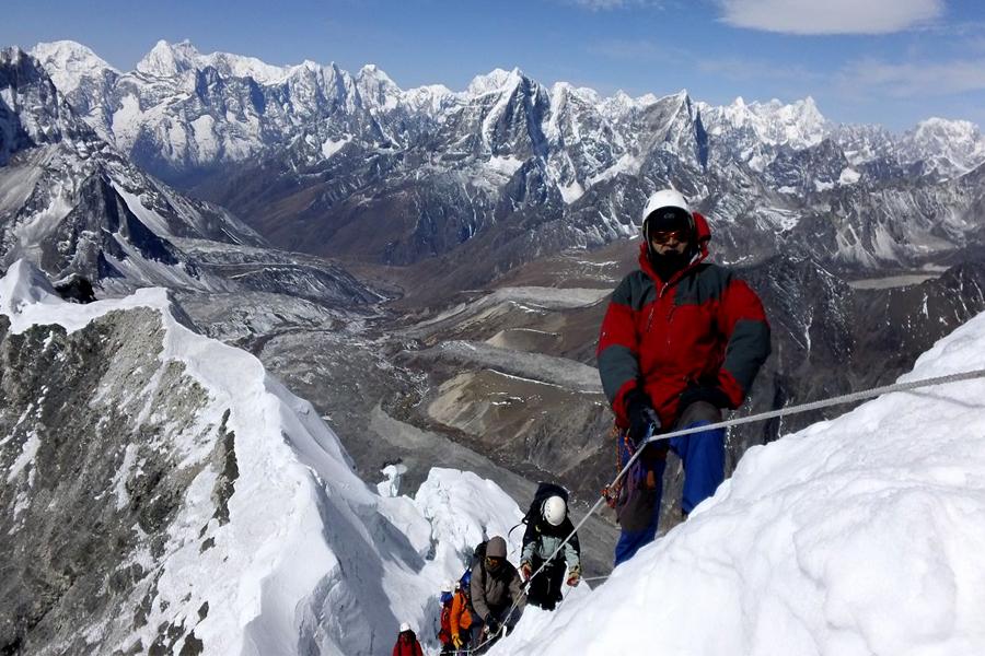  Island Peak Climbing  with Everest base camp Trek
